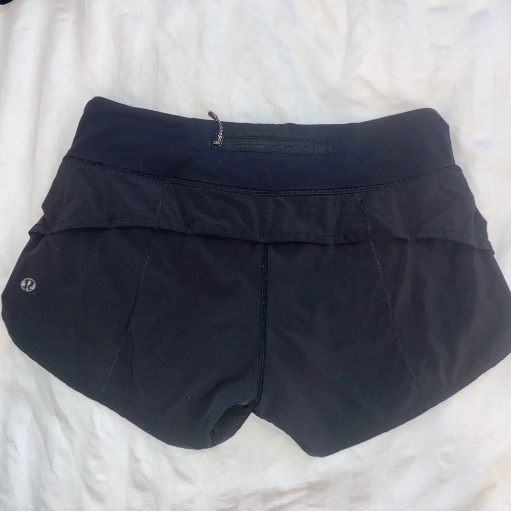 LULULEMON SPEED UP SHORTS 2 1/2 INCH INSEAM